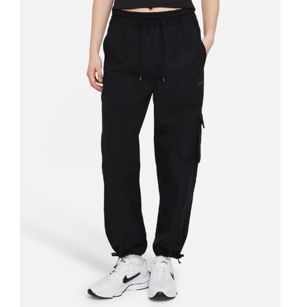 NIKE Icon Clash Women’s Cargo Pants XS Black